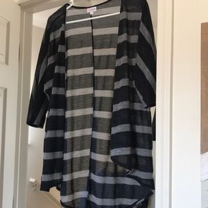 Lularoe Lindsay kimono